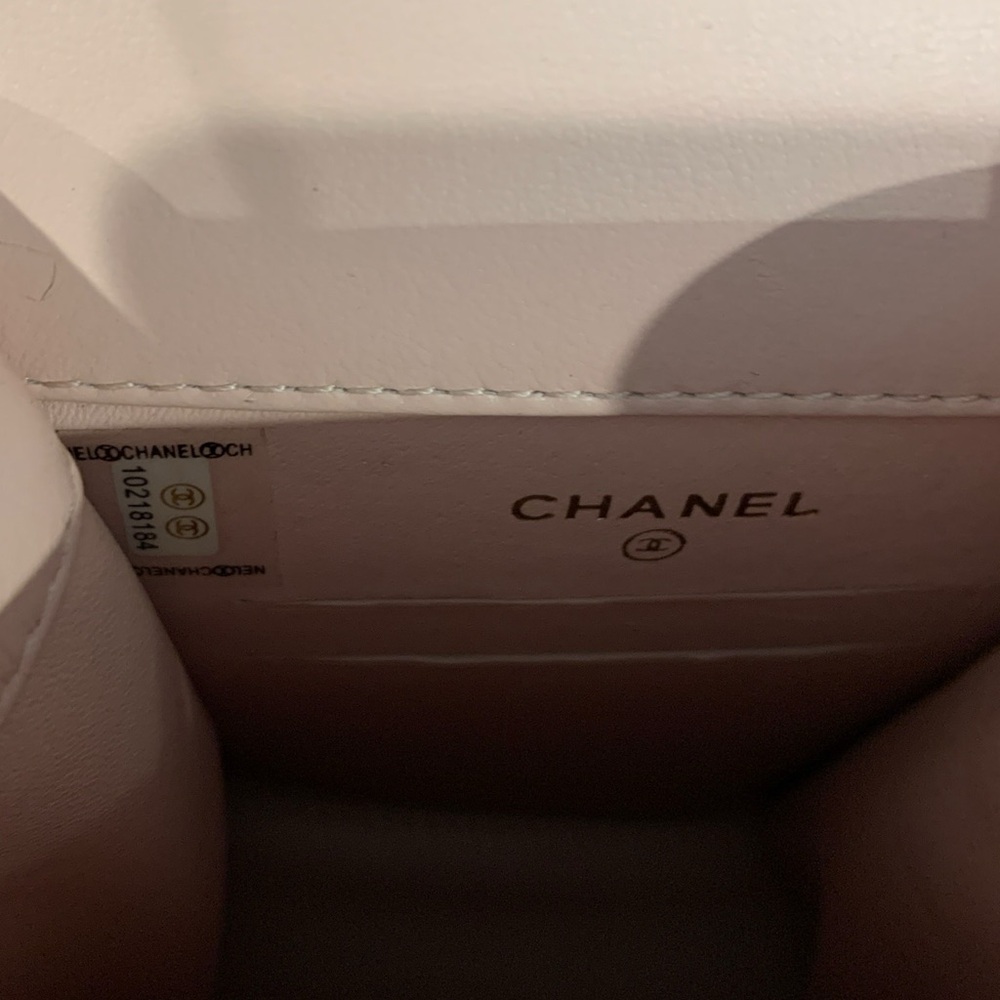 🆕 Chanel Style Peach Leather Pearl Crush Chain Phone Holder Bag 🆕 - Picture 12 of 14